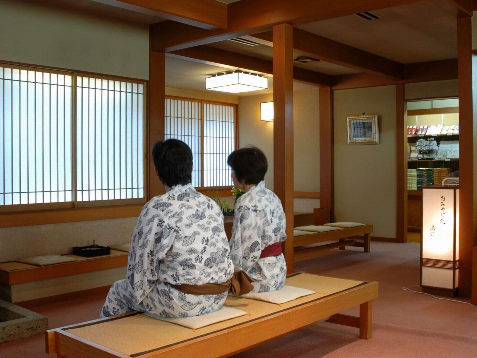 鍾寿館 ロビー・お土産処 © tripcdn.com