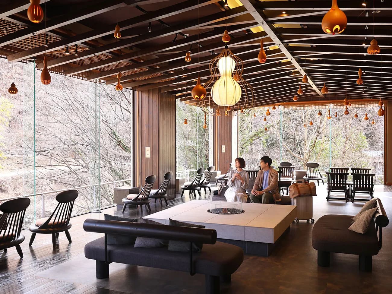 Lounge with gourd-shaped lanterns