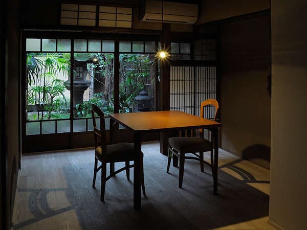 井筒安 館内 ロビー