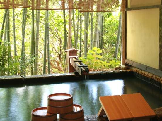 ふもと旅館 貸切風呂 竹林の野天風呂