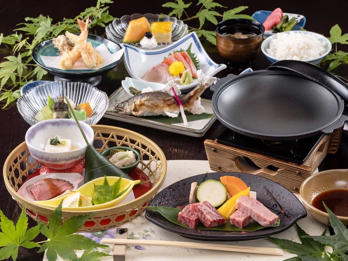お宿つるや スタンダード会席 ブランド牛食べ比べ