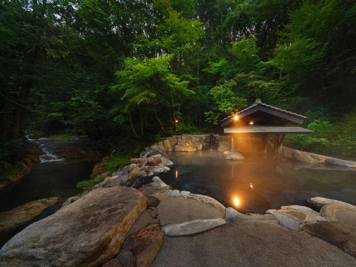 山みず木 女性露天 森の湯