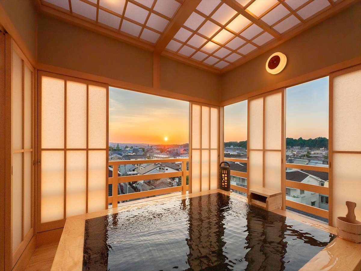 ホテルニューわかさ 特別貸切風呂 夕景