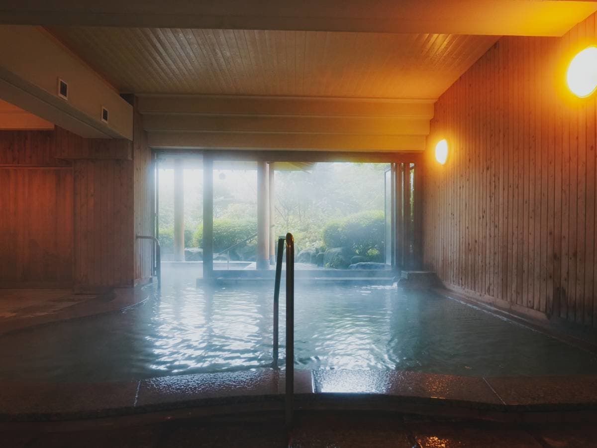 雲仙新湯ホテル 絹笠の湯 庭園を望む露天風呂