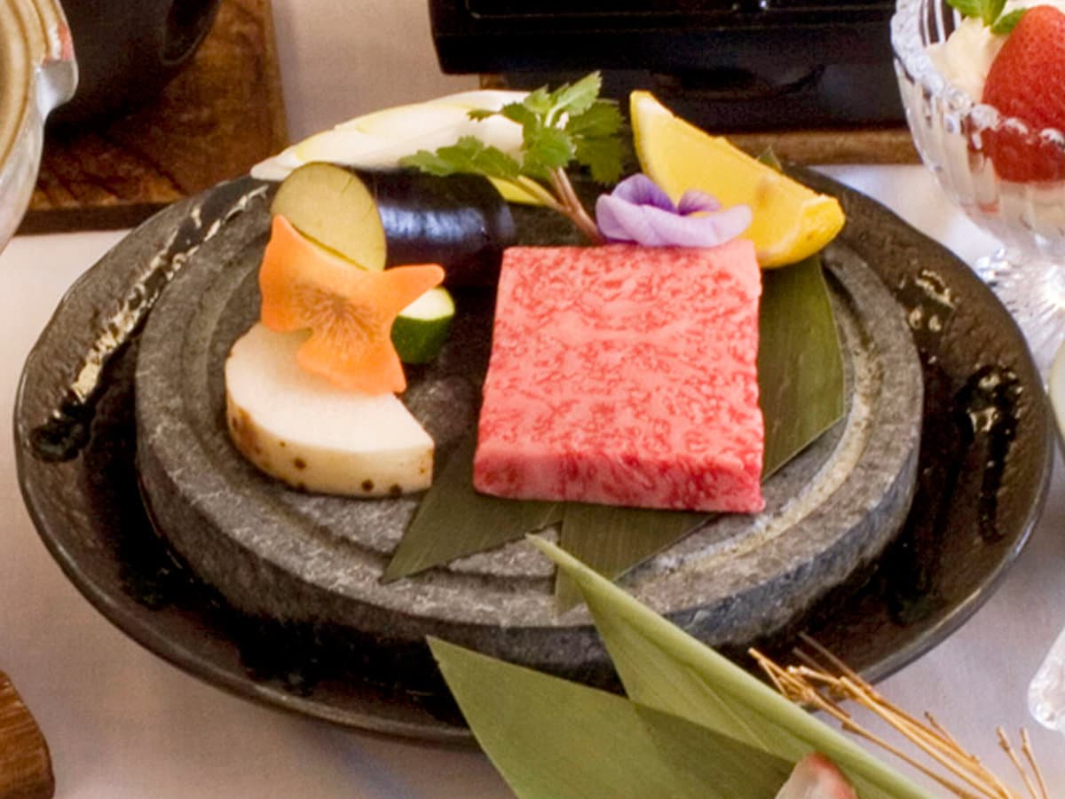 旅亭 山の井 山陰和牛のステーキ