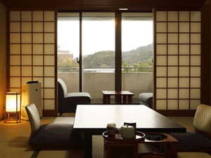 大観荘 客室 山と海ビュー
