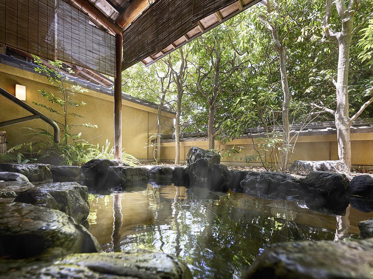 大和屋別荘 庭園露天風呂 道後温泉の湯