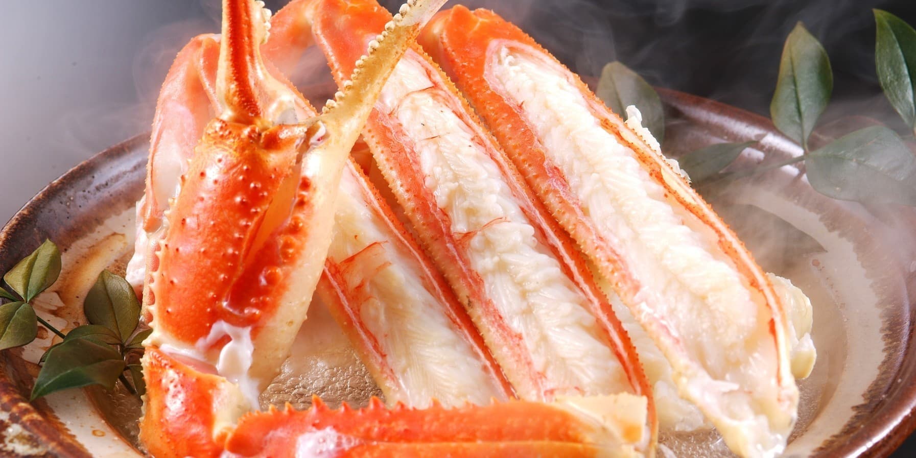 Winter snow crab cuisine served at Ichidaya in Kinosaki