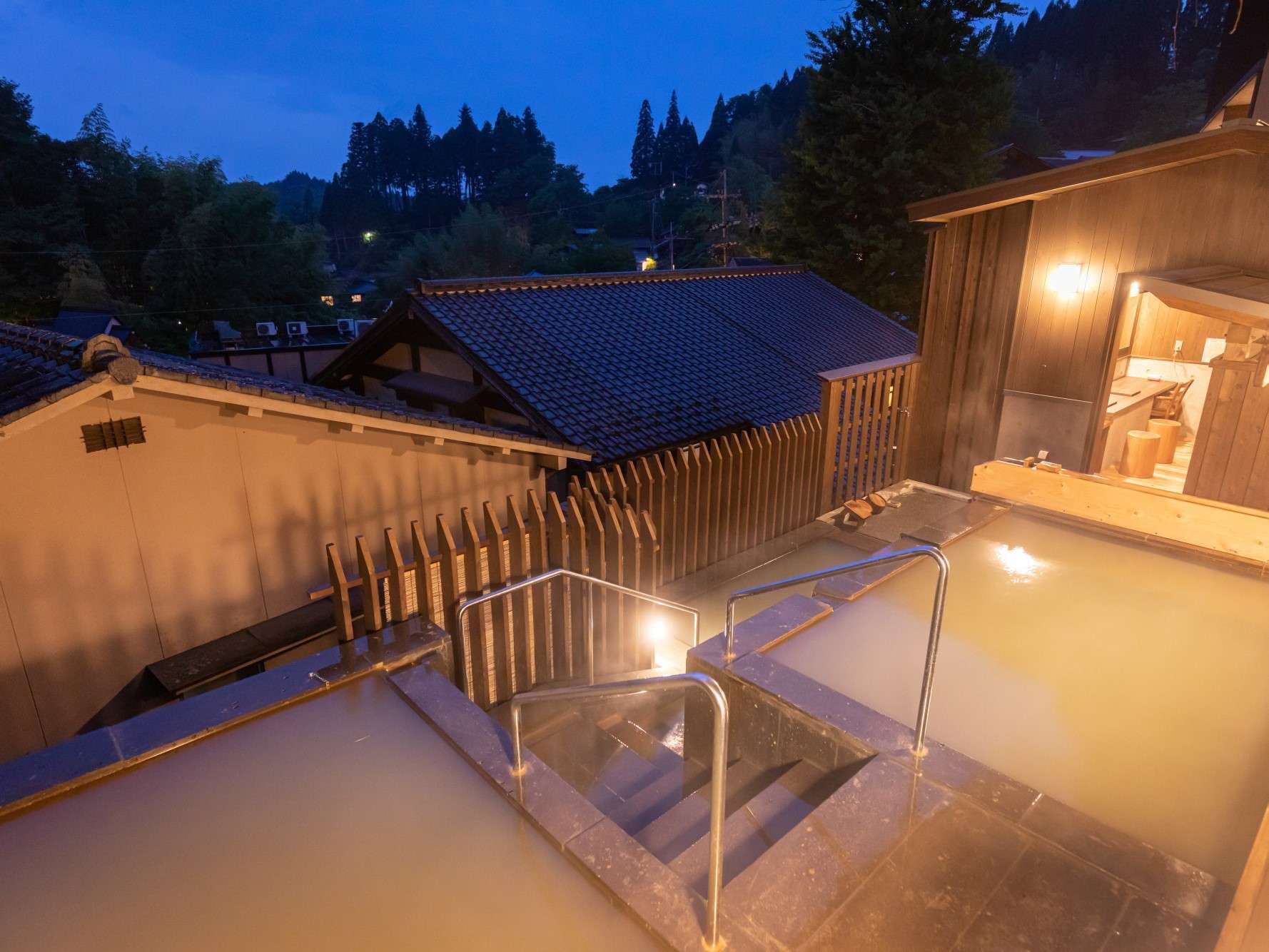 Open-air bath 'Hoshi-no-yu' at Ryokan Nanjoen