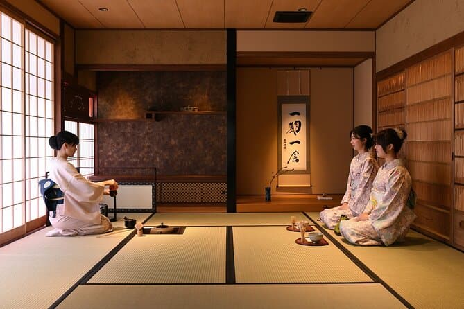 Kimono Tea Ceremony Experience at Kyoto Oritzuruya, Nishiki 2