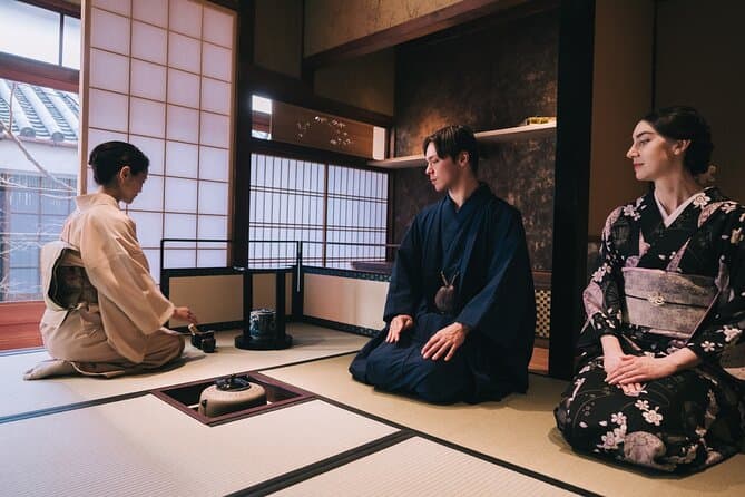 Kimono Tea Ceremony Experience at Kyoto Oritzuruya, Nishiki 1