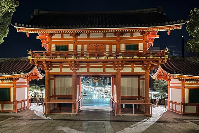 Kyoto: Gion Magical Night Walking Tour 4