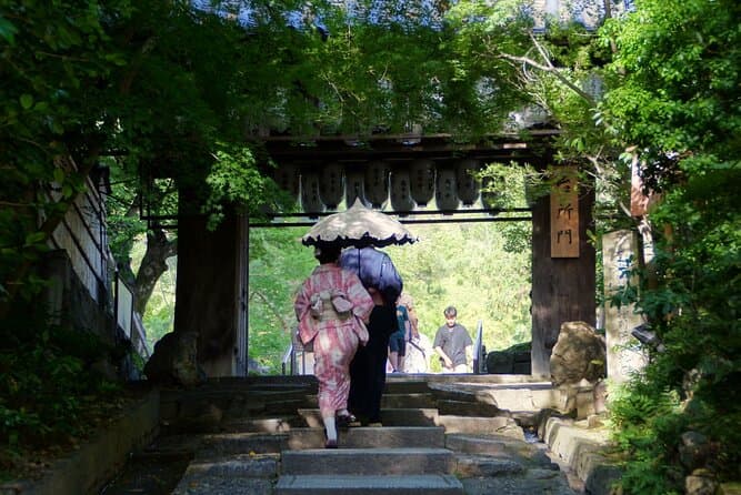 Kyoto: Gion and Geisha District Walking Tour 5