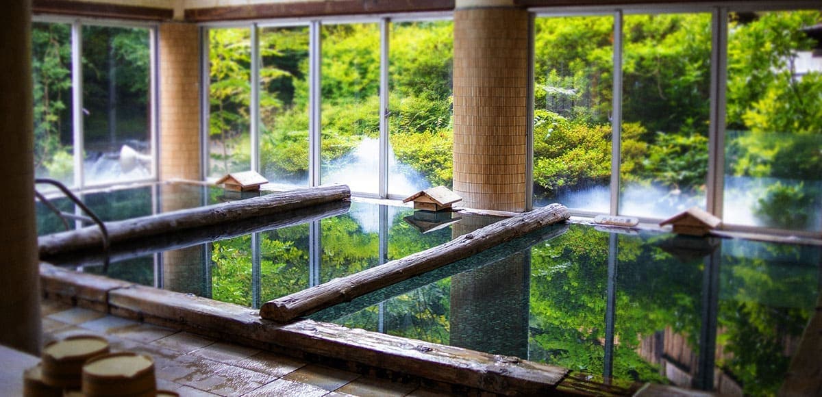 四万たむら 甍の湯 大浴場 © shima-tamura.co.jp