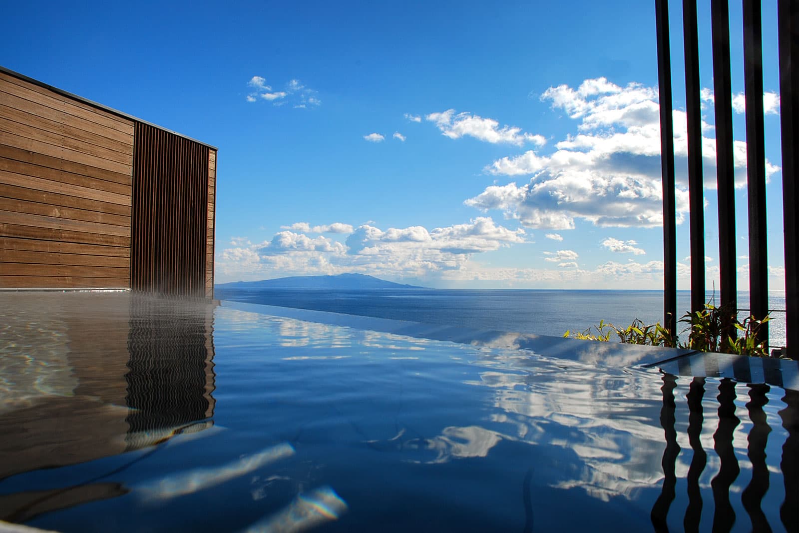Atagawa Prince Hotel rooftop infinity onsen bath overlooking the ocean toward Izu Oshima island, Atagawa Onsen, Izu