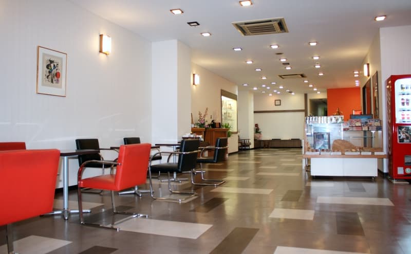 Ground-floor front lobby at Sakuraya with seating