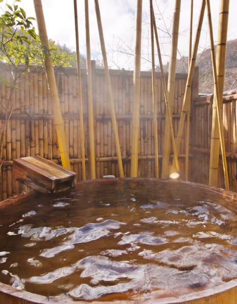 四万温泉 柏屋旅館 無料貸切露天風呂「月乃湯」 © kashiwaya.org