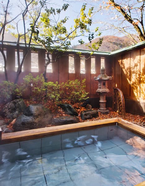 四万温泉 柏屋旅館 無料貸切露天風呂「櫻乃湯」 © kashiwaya.org