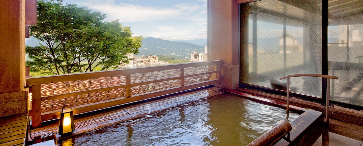 岸権旅館 六左衛門の湯 展望露天風呂 © kishigon.co.jp