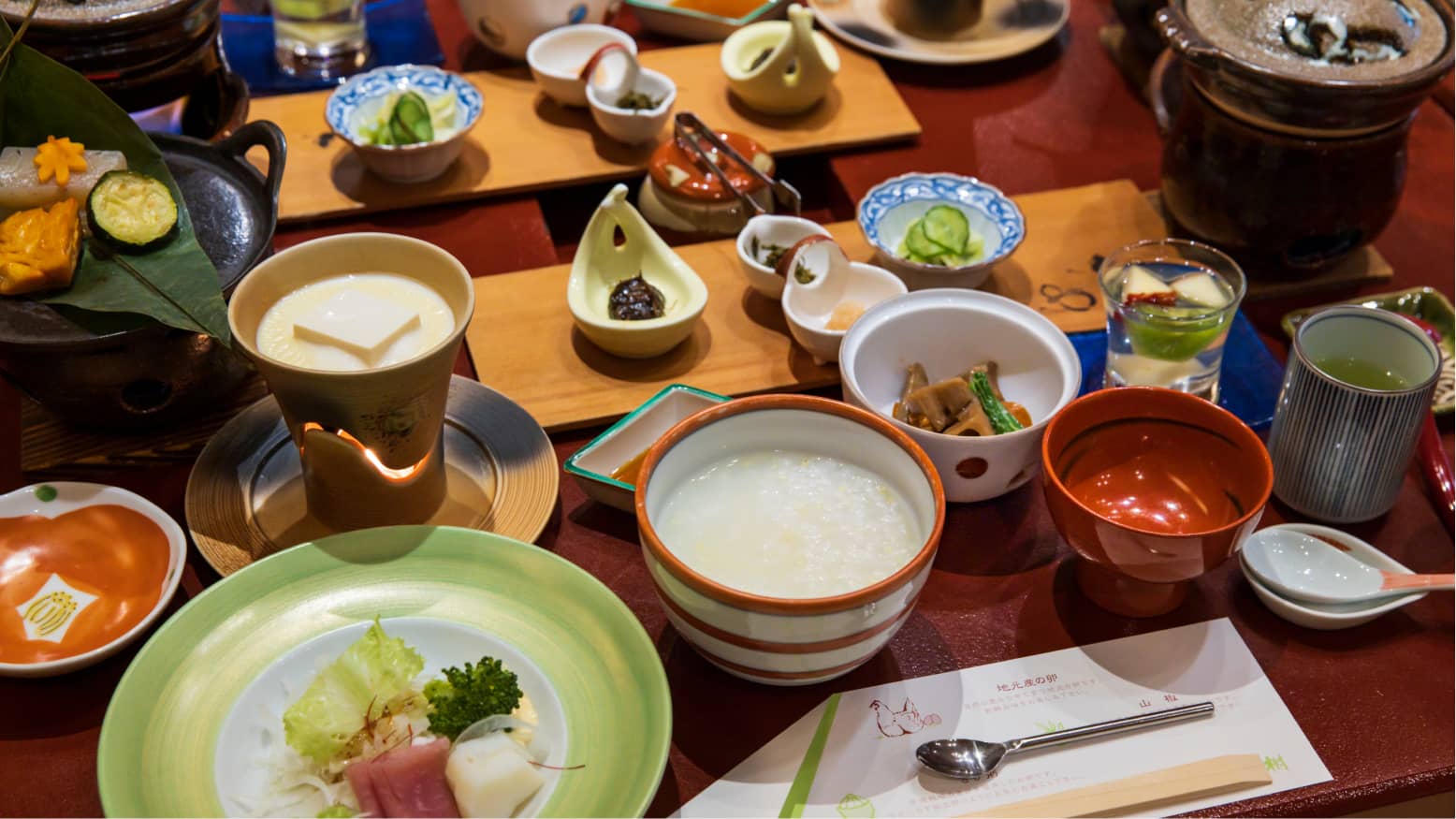 お宿玉樹 和朝食の膳 © oyado-tamaki.com