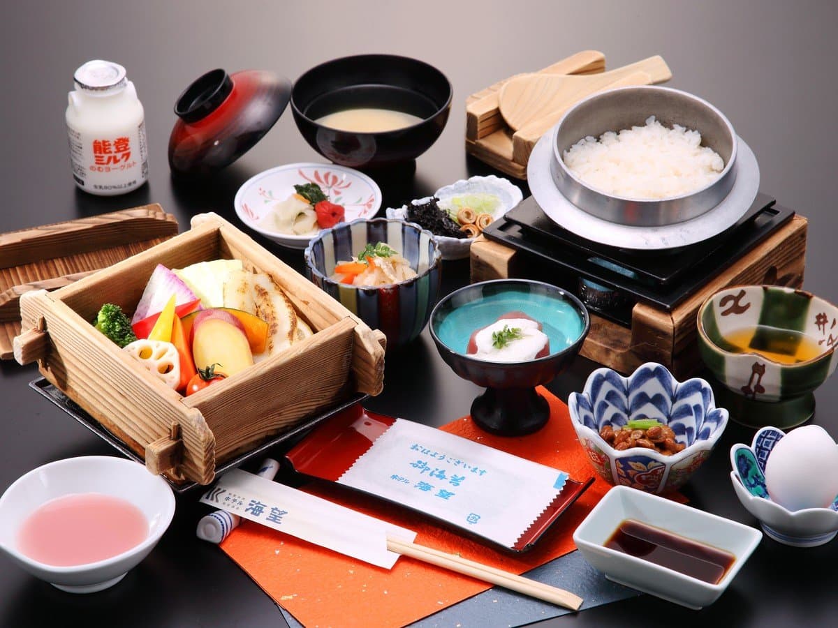 ホテル海望 朝食 能登の和定食