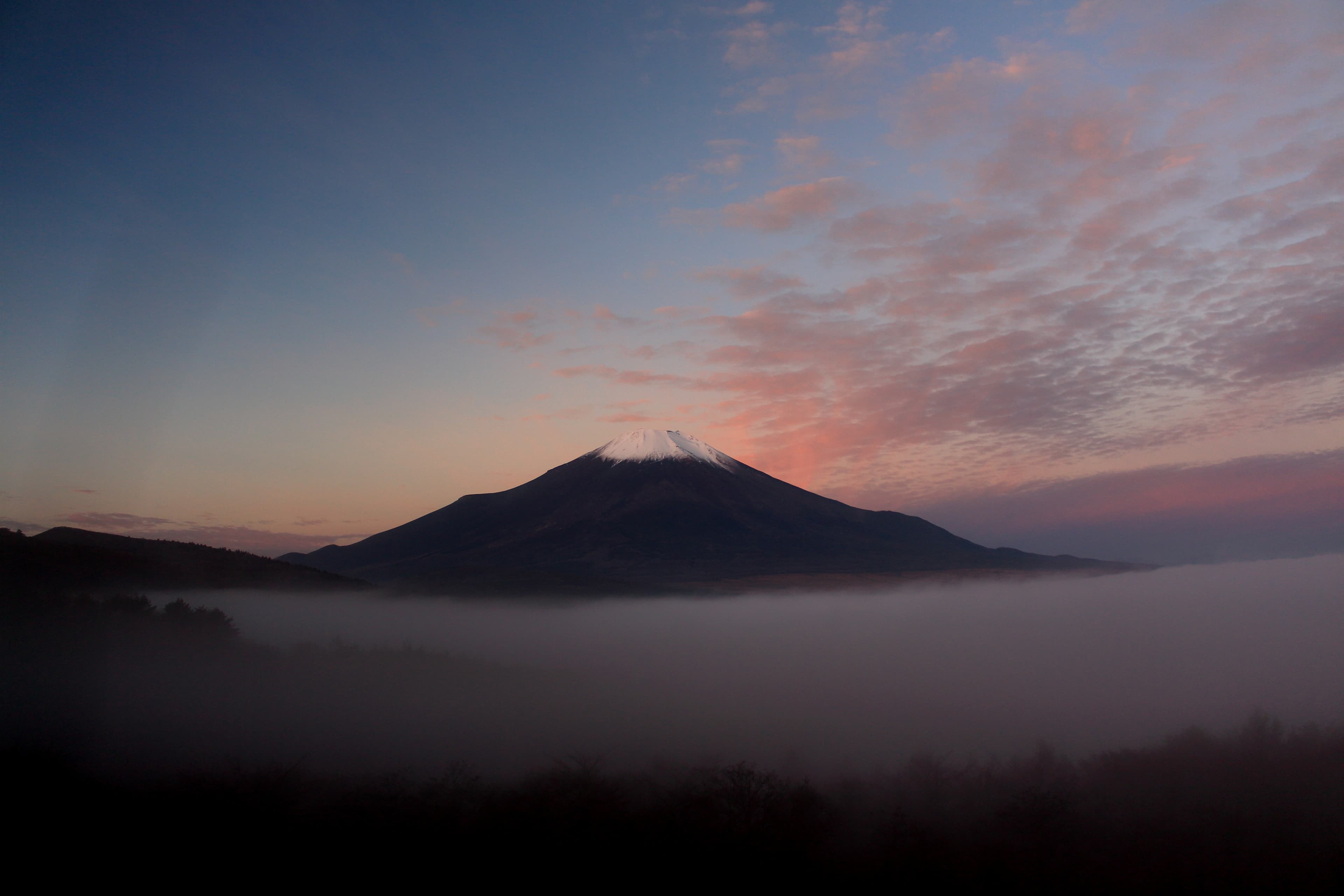 Ryokan Shizuku at Lake Yamanaka with private sauna and Mt. Fuji view rotenburo